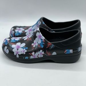 Crocs Neria Pro II Work Clogs Shoes Womens Size 10 Black Tropical NEW
